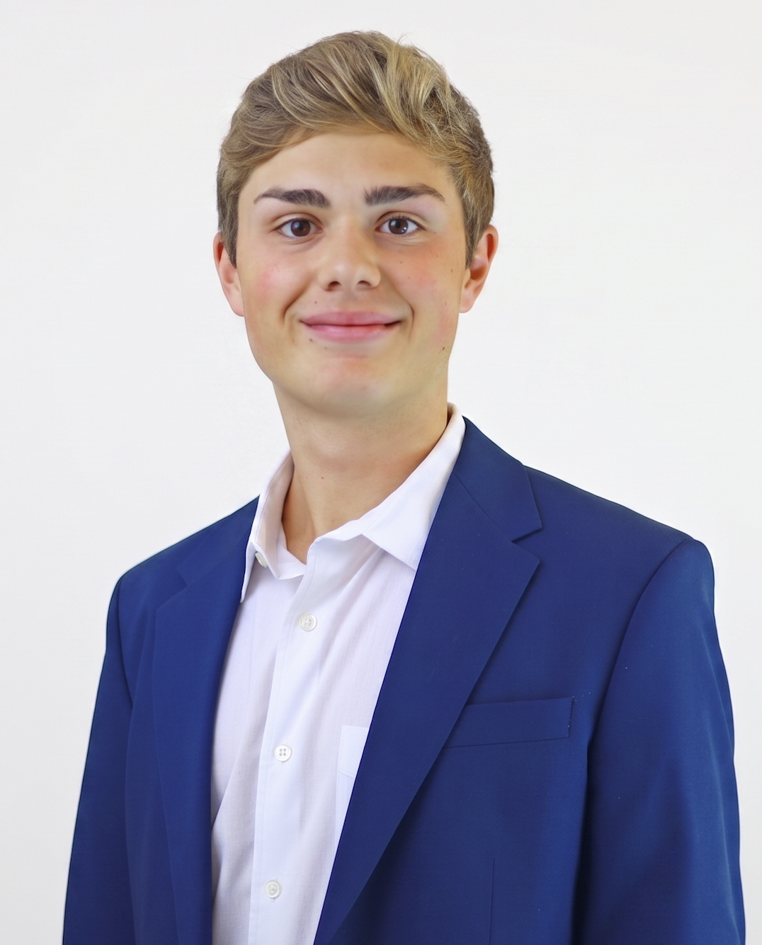 Luca Silveira headshot